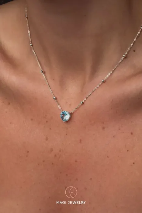 Подвеска на шею с голубым топазом, серебро 925 пробы, коллекция Love, размер S